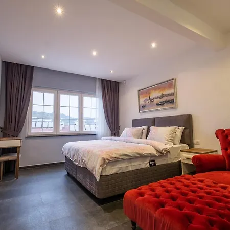 Luxury With Seaview At By Solo *