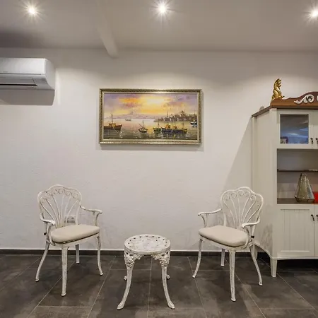 Luxury With Seaview At By Solo *